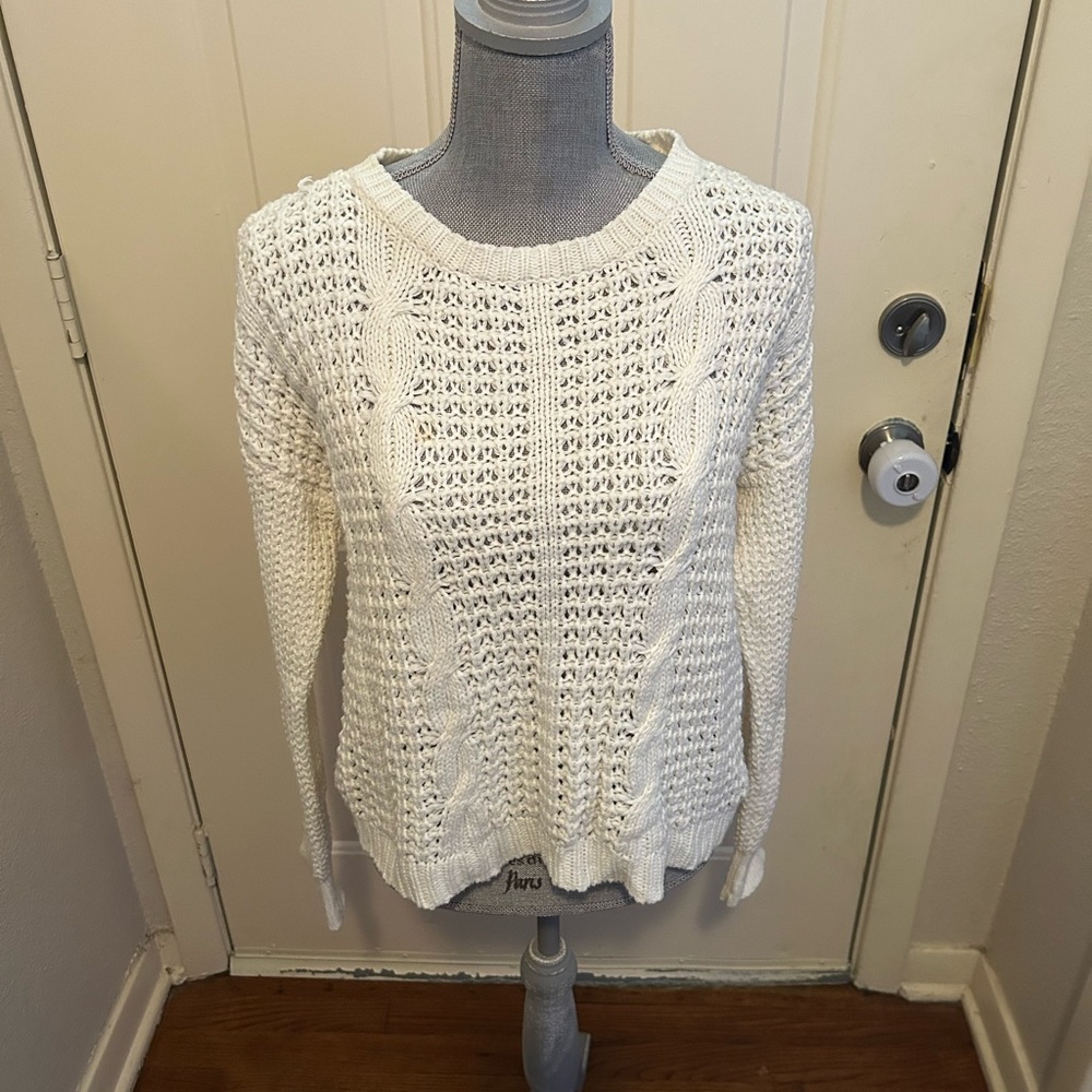 Cupio Cream Cable Knit Sweater Medium
